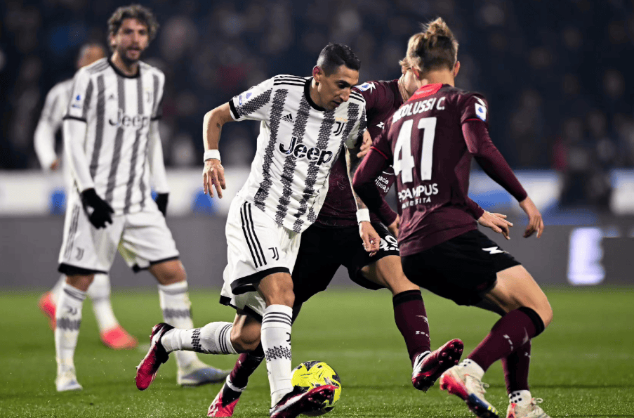 里程碑夜！尤文图斯扳平良机；意大利杯关键时刻刷纪录；悬念犹存；训练强度明显提升(皇家马德里vs尤文图斯c罗倒钩)