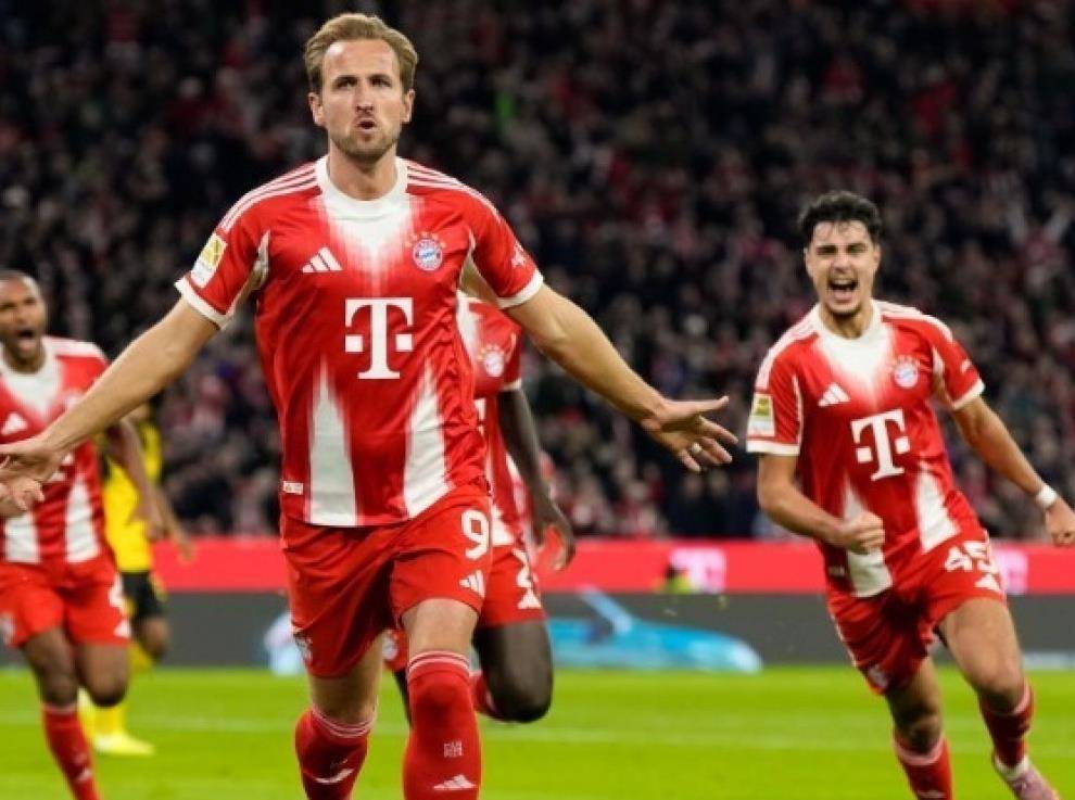 曼联训练开放日，今晚主帅复盘引欢呼，法甲在即，心理建设被强调(1+2+3+4++n求和)