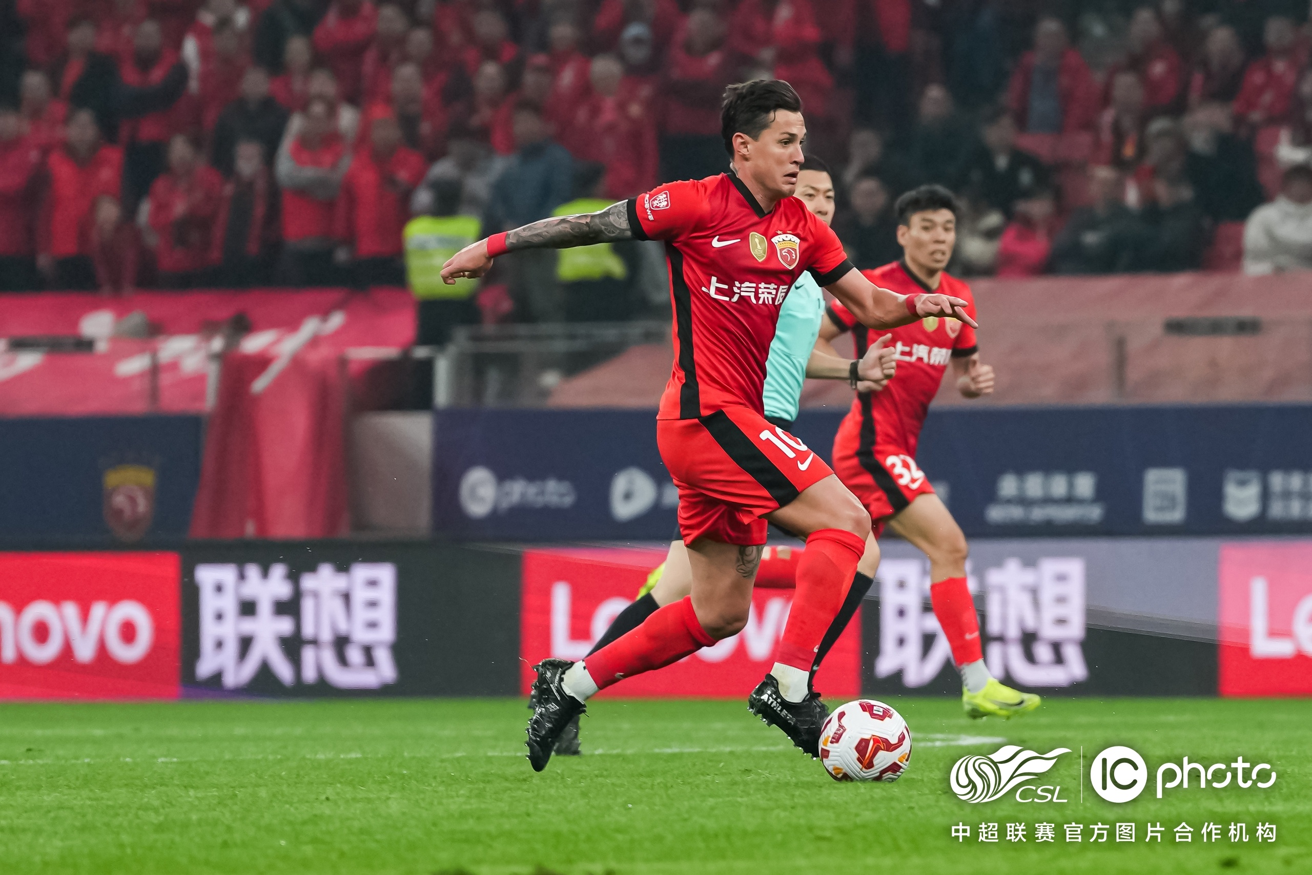 篮网对阵76人现场直播