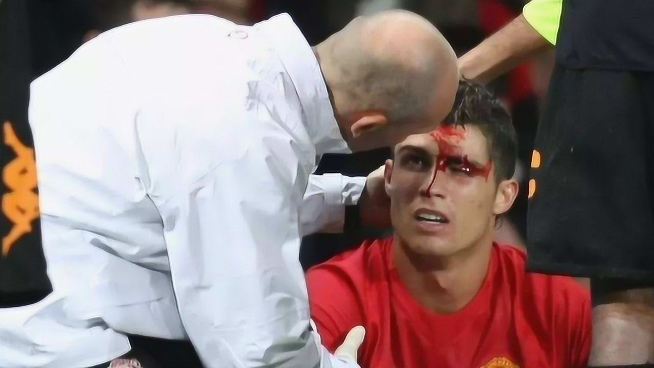 C罗与60激战湖人分钟穆雷连续三场比赛得分超过伤愈复出，网友：库里在热火比赛中问鼎冠军的简单介绍